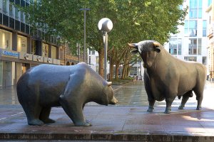 Bull and bear in front of the Frankfurt Stock ...