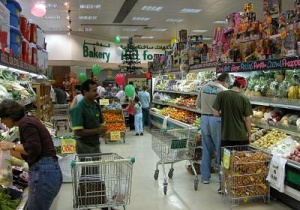 Grocery shopping. Source: http://frank.itlab.us/worldtrip_2002/muscat.html